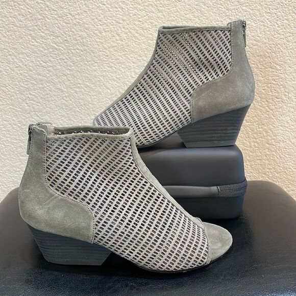 Eileen Fisher Perforated Leather Open Toe Heeled Booties US 7.5 - Picture 1 of 6